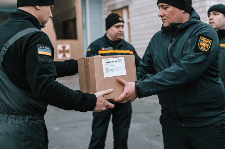 "eat easy" та ГО "А-Варта" вручили ферметовані газовані соки для співробітників ДСНС: Символ вдячності та підтримки