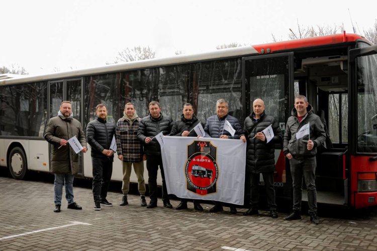 ГО «А-Варта» передала автобус Ківерцівській громаді